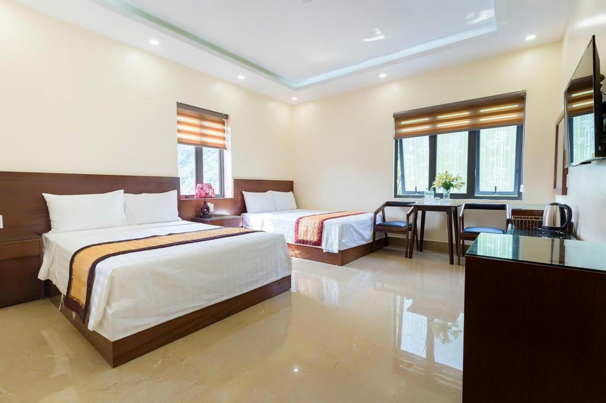 Aroma Cat Ba Sea View Hotel Chan Chau Room photo